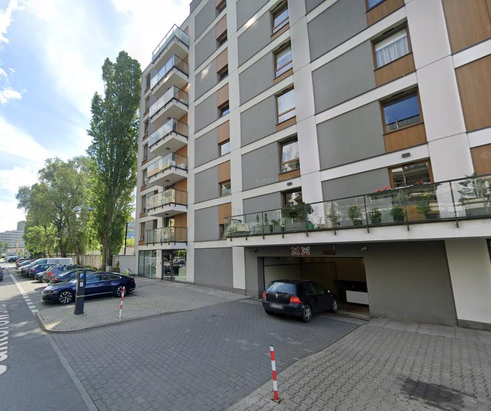 Parking - Jaktorowska 5 Warszawa Obok Muzeum Powstania Warszawskiego