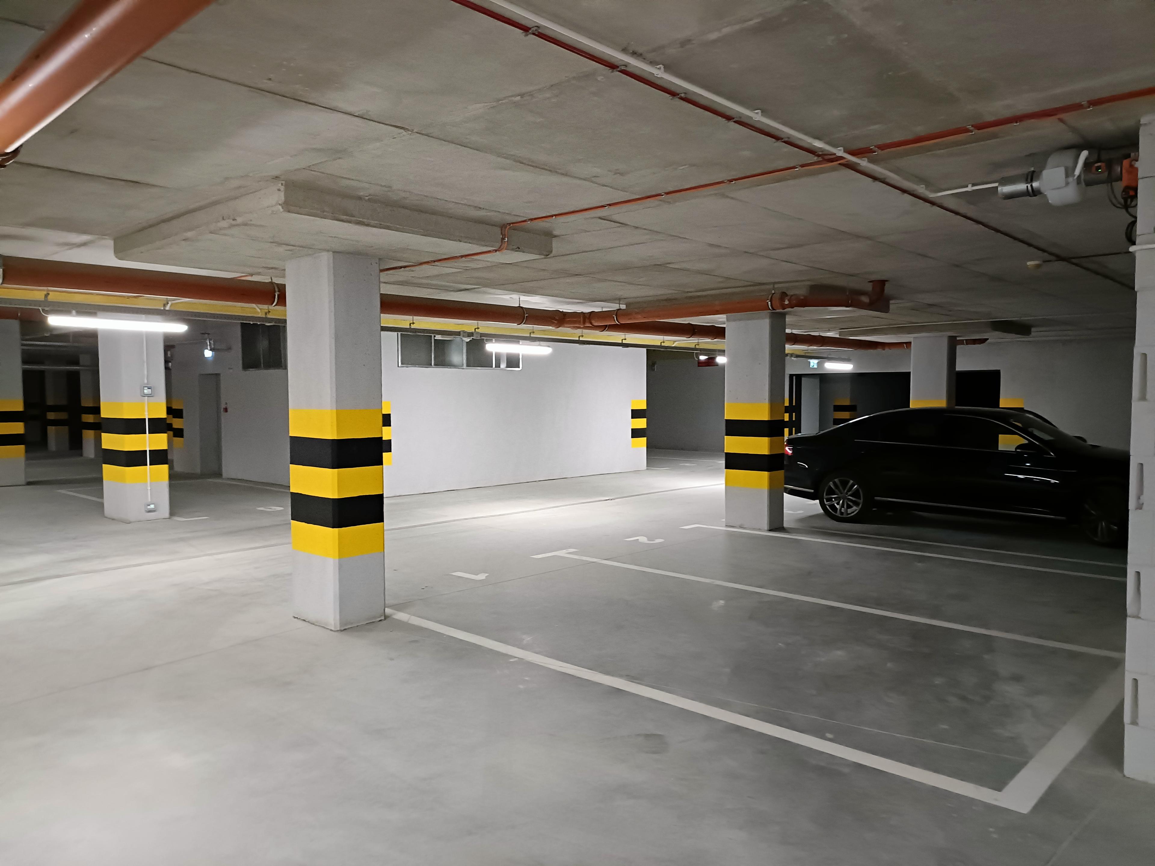 Parking - Wrocław Centrum Madalińskiego 17 / PKP 