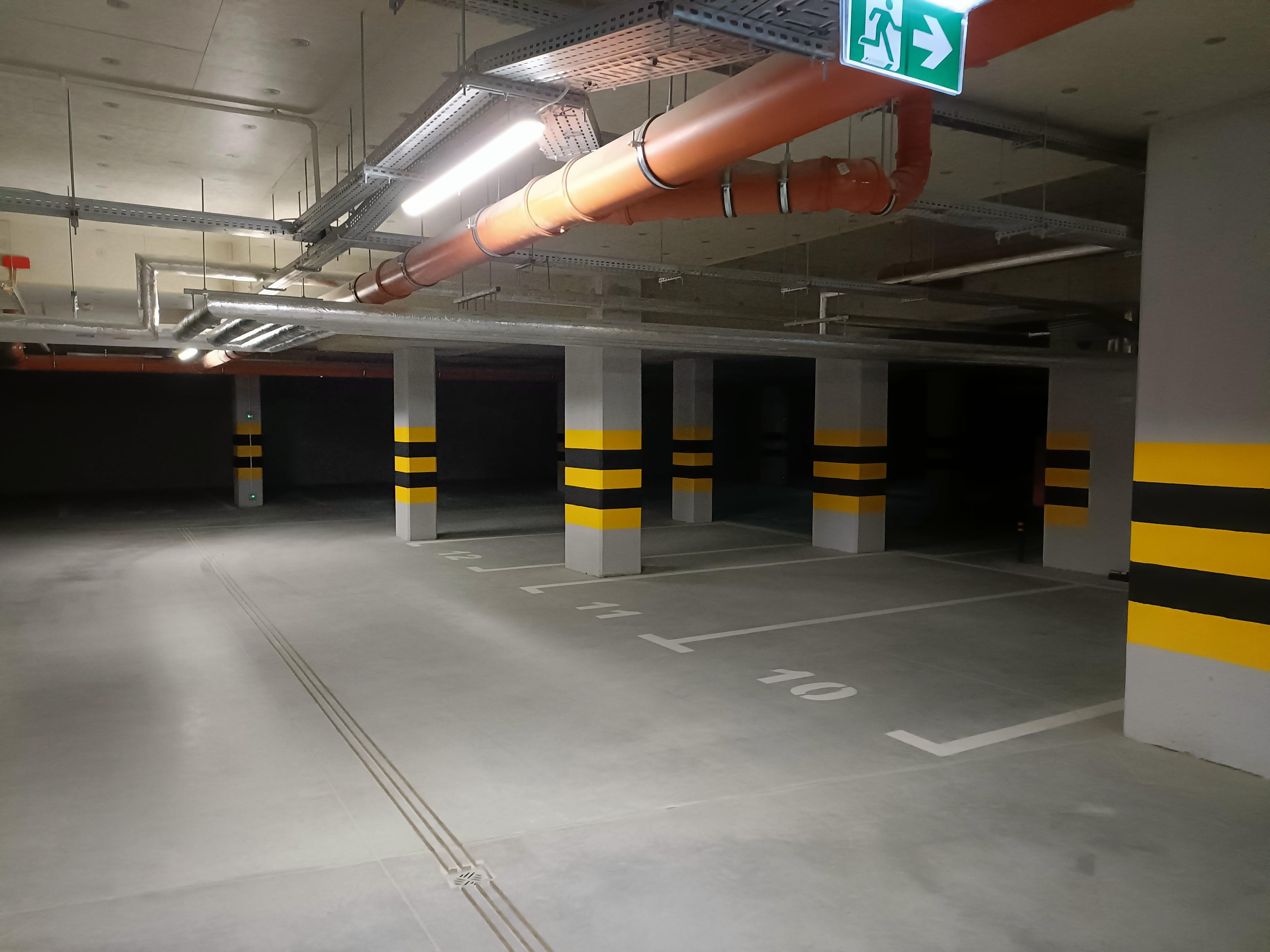 Parking - Wrocław Centrum Madalińskiego 17 / PKP 