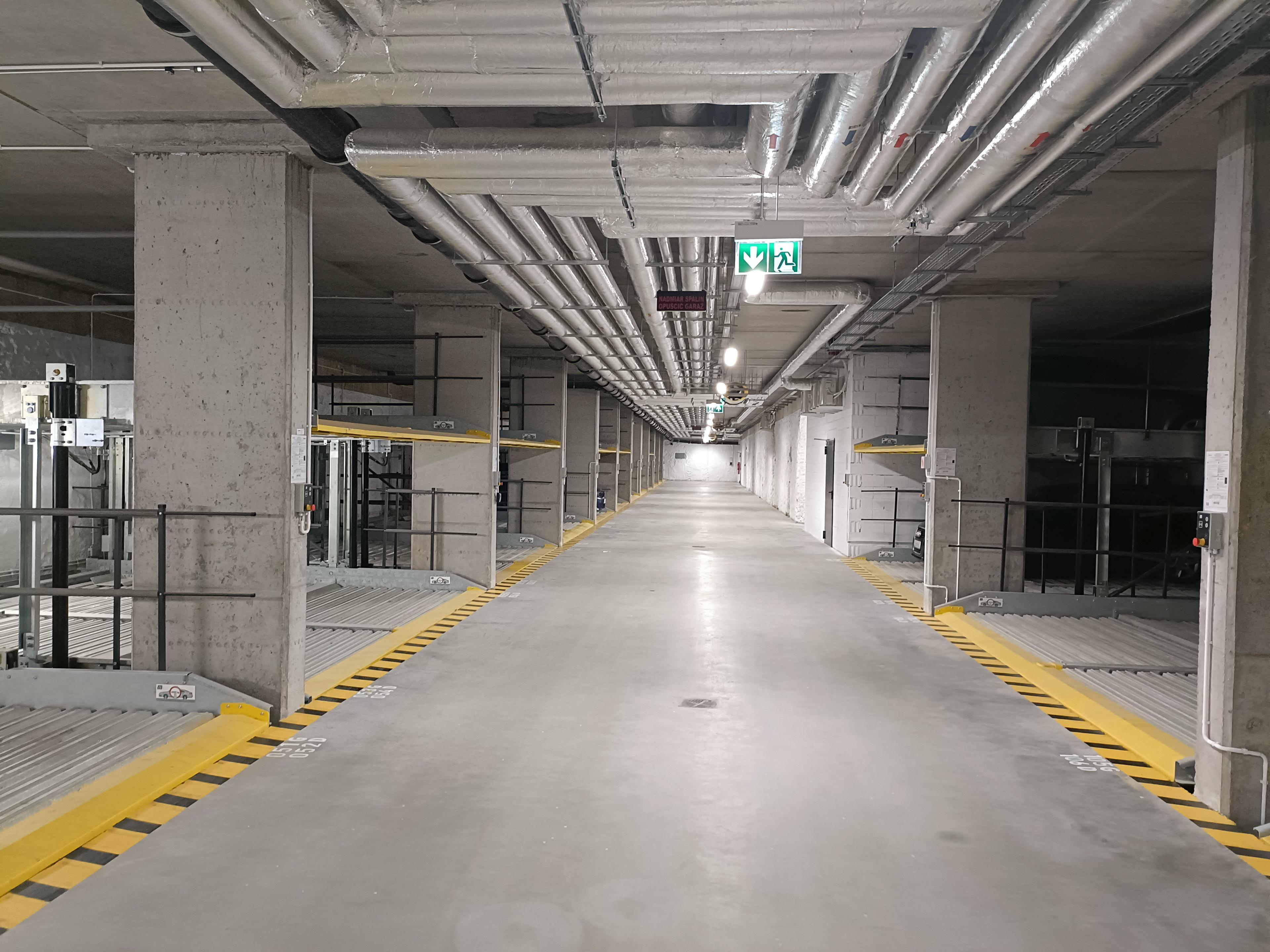 Parking - Wrocław   Centrum  Henryka Sienkiewicza 32 