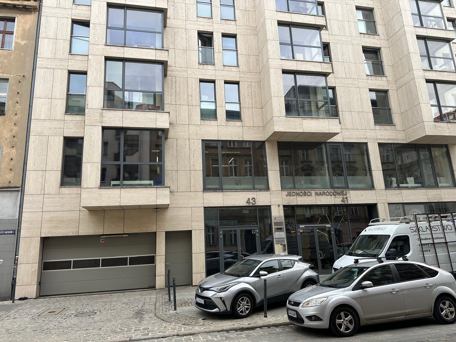 Parking - Jedności Narodowej 41