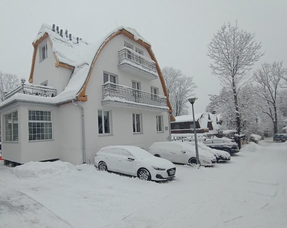 Parking - Zakopane Adama Asnyka 4 - Krupówki