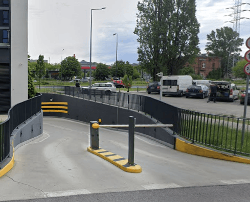 Parking - Warszawa Zachodnia Centrum Prymasa Tysiąclecia 83A 