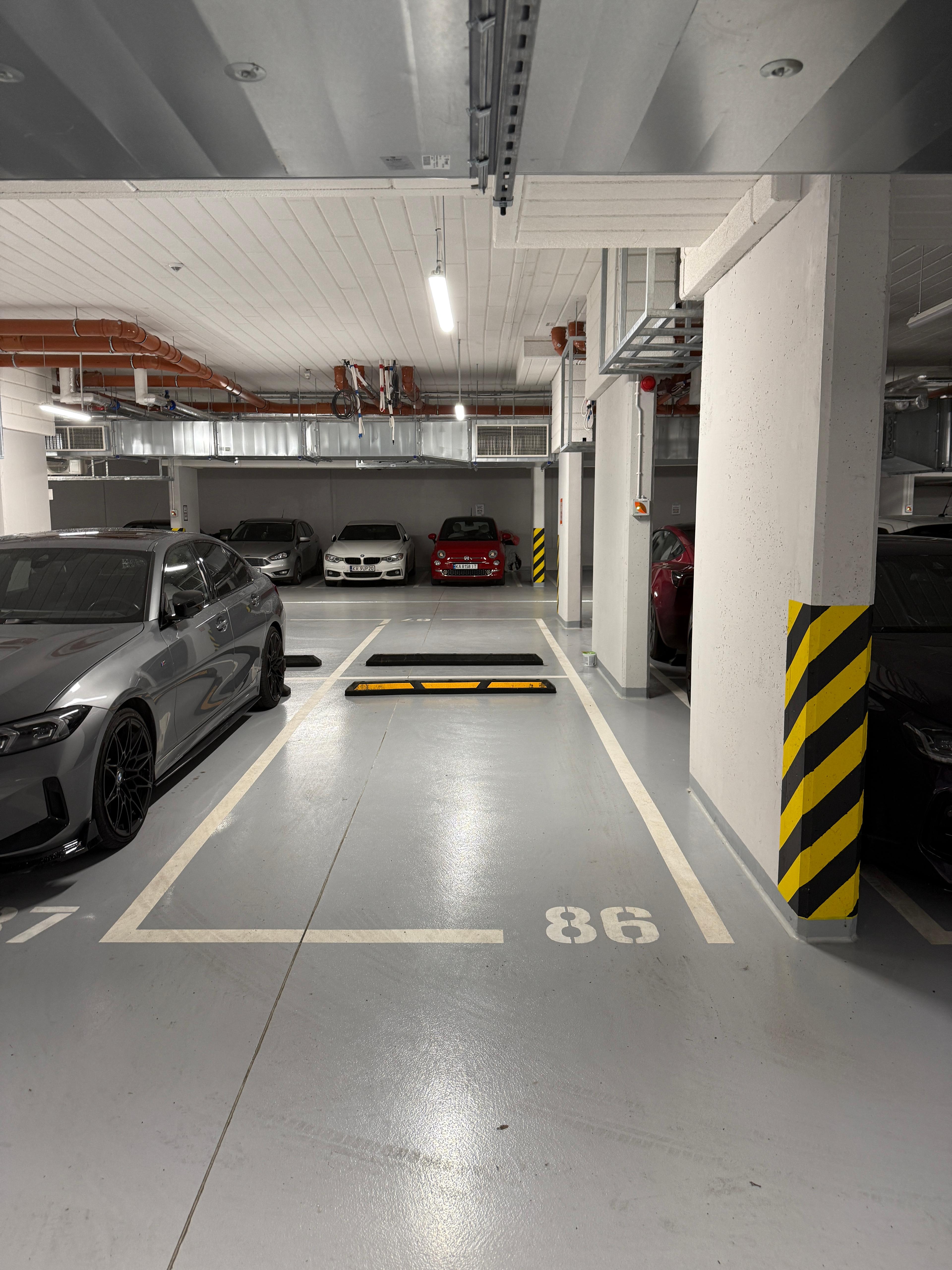Parking - Kraków Centrum - ul. Cieszyńska 9