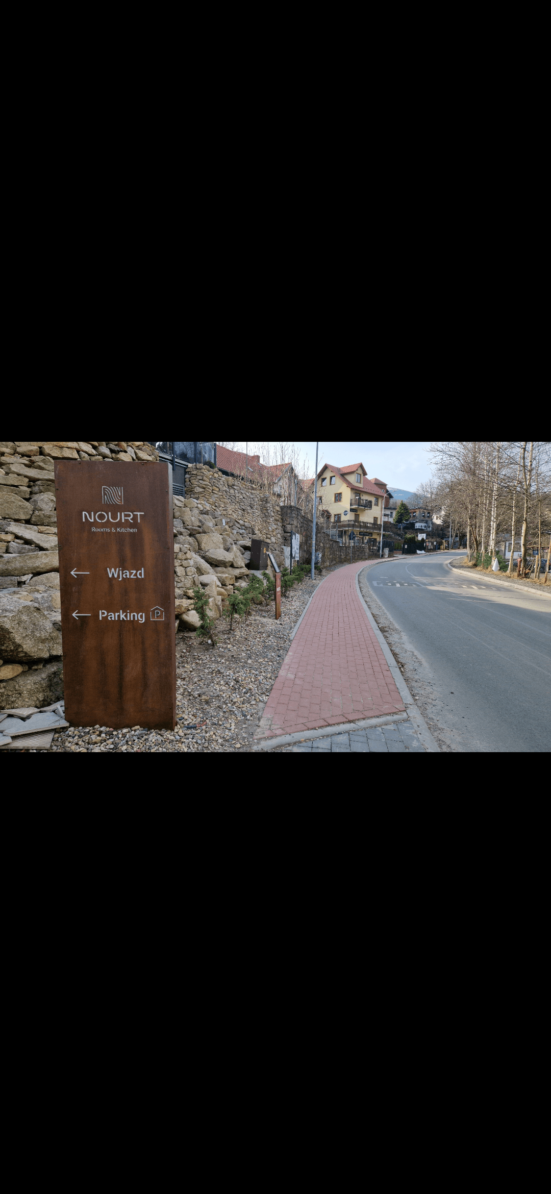 Parking - Nourt Rooms & Kitchen