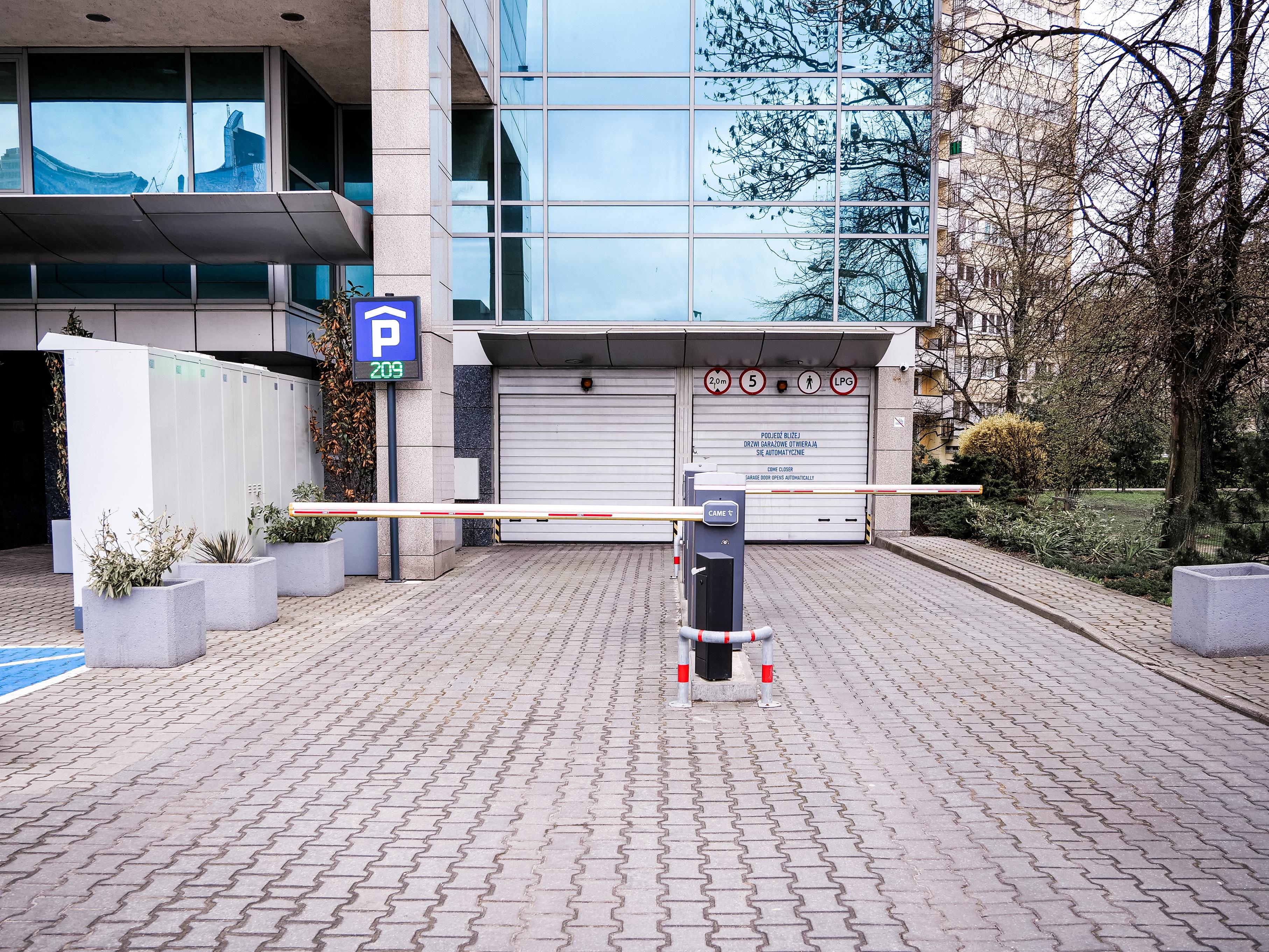 Parking - Warszawa Centrum – Parking Jerozolimskie Tower, Aleje Jerozolimskie