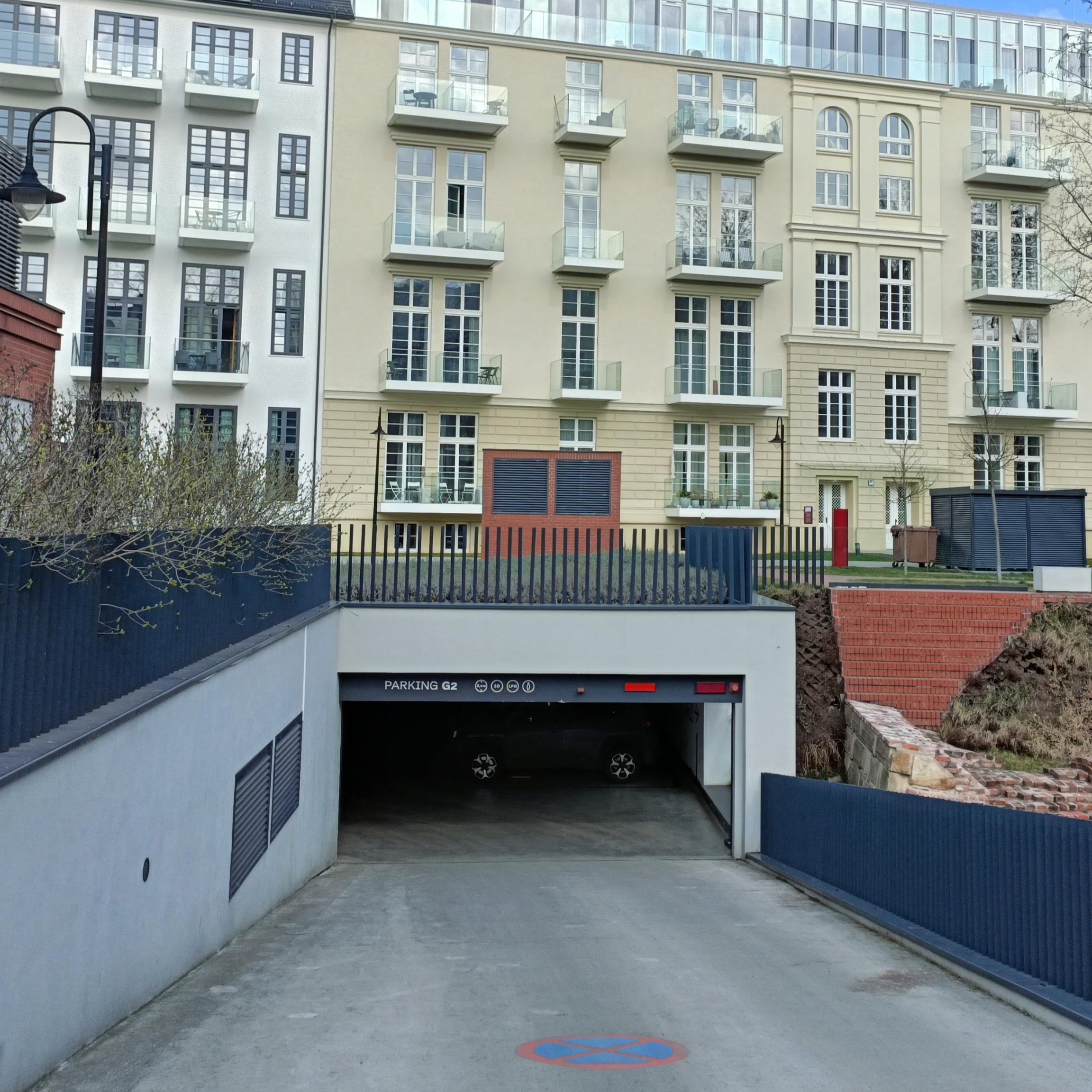 Parking - Centrum obok Rynku i Starego Miasta we Wrocławiu