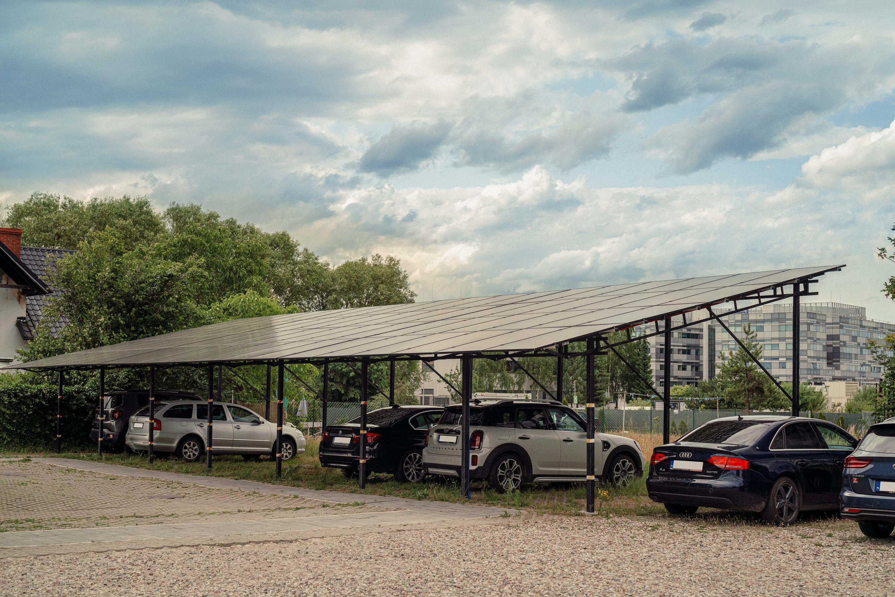 Parking - Parking Lotniskowy Hotel Faros