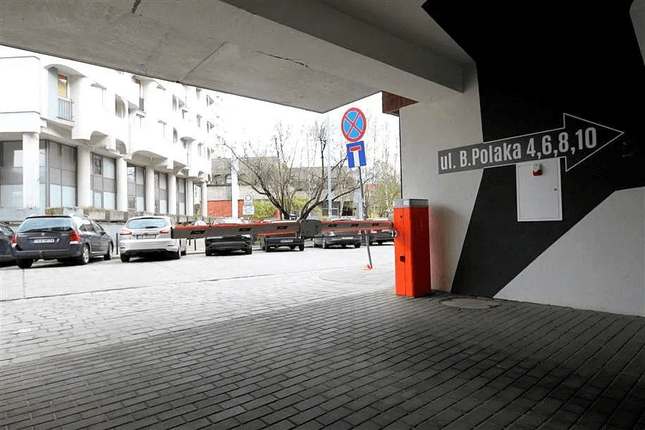 Parking - Wrocław Benedyta Polaka 10 -Pl.Grunwaldzki