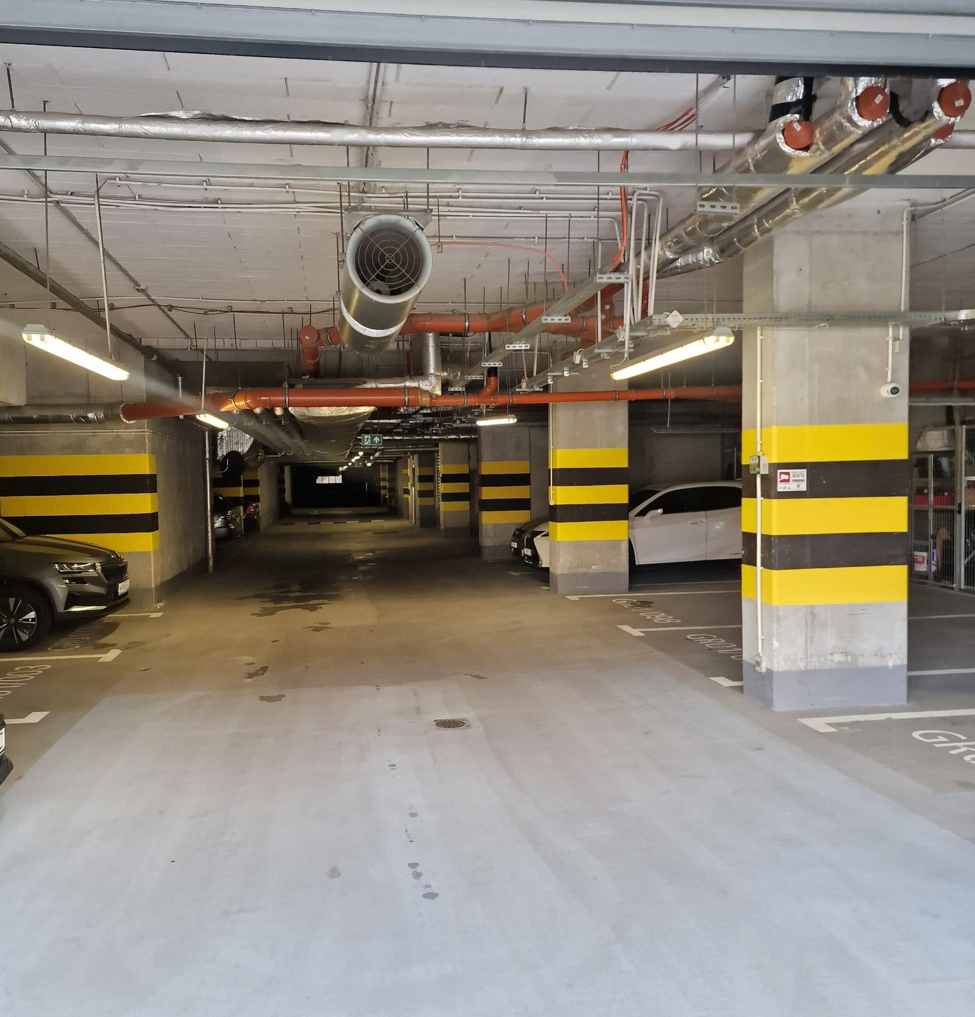 Parking - Warszawa Zachodnia Centrum Marcina Kasprzaka 31A