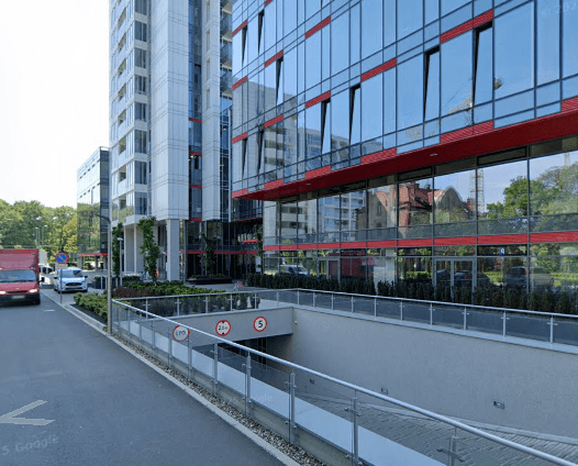 Parking - Poznań Dworzec Główny - Towarowa 37 