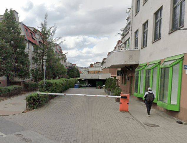 Parking - Warszawa Zachodnia Centrum Opaczewska 43