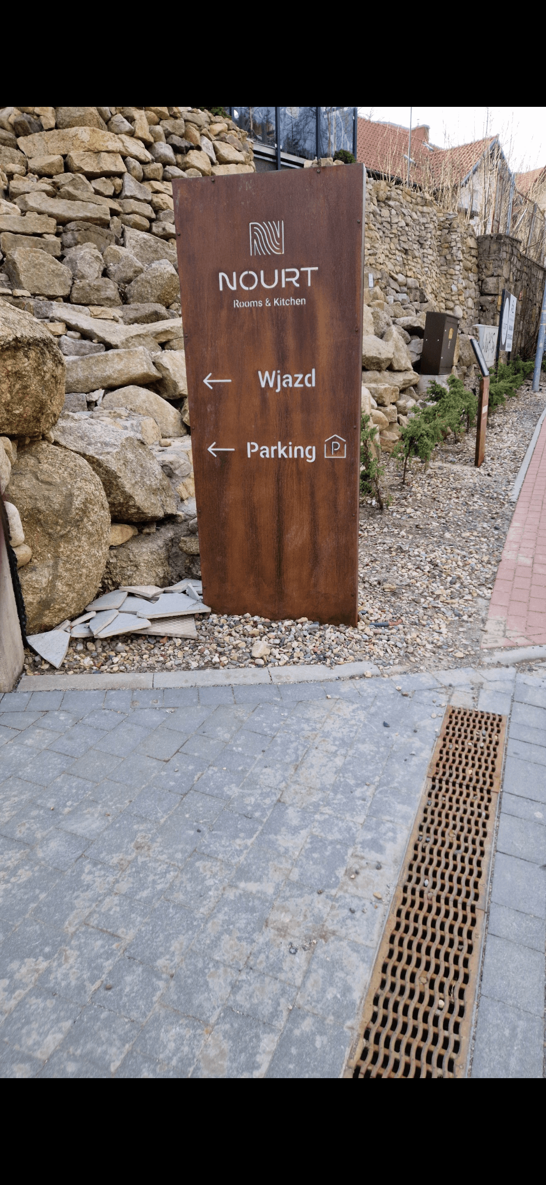 Parking - Nourt Rooms & Kitchen