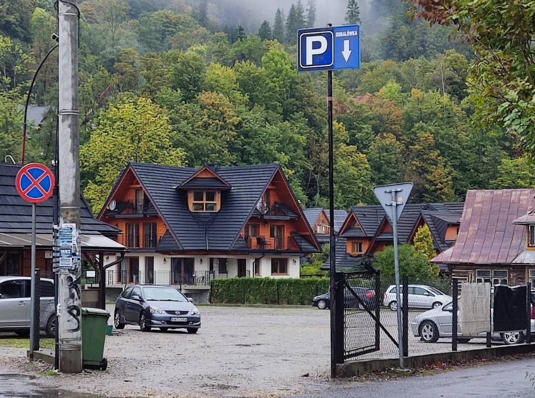 Parking - Gubałówka Zakopane obok Dolnej Stacji Kolejki na Gubałówkę
