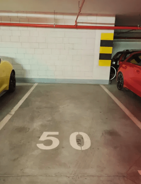 Parking - Warszawa Centrum Bitwy Warszawskiej 23 