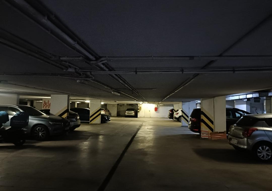 Parking - obok Uniwersyteckiego Szpitala Klinicznego we Wrocławiu - przy ul. Borowskiej 