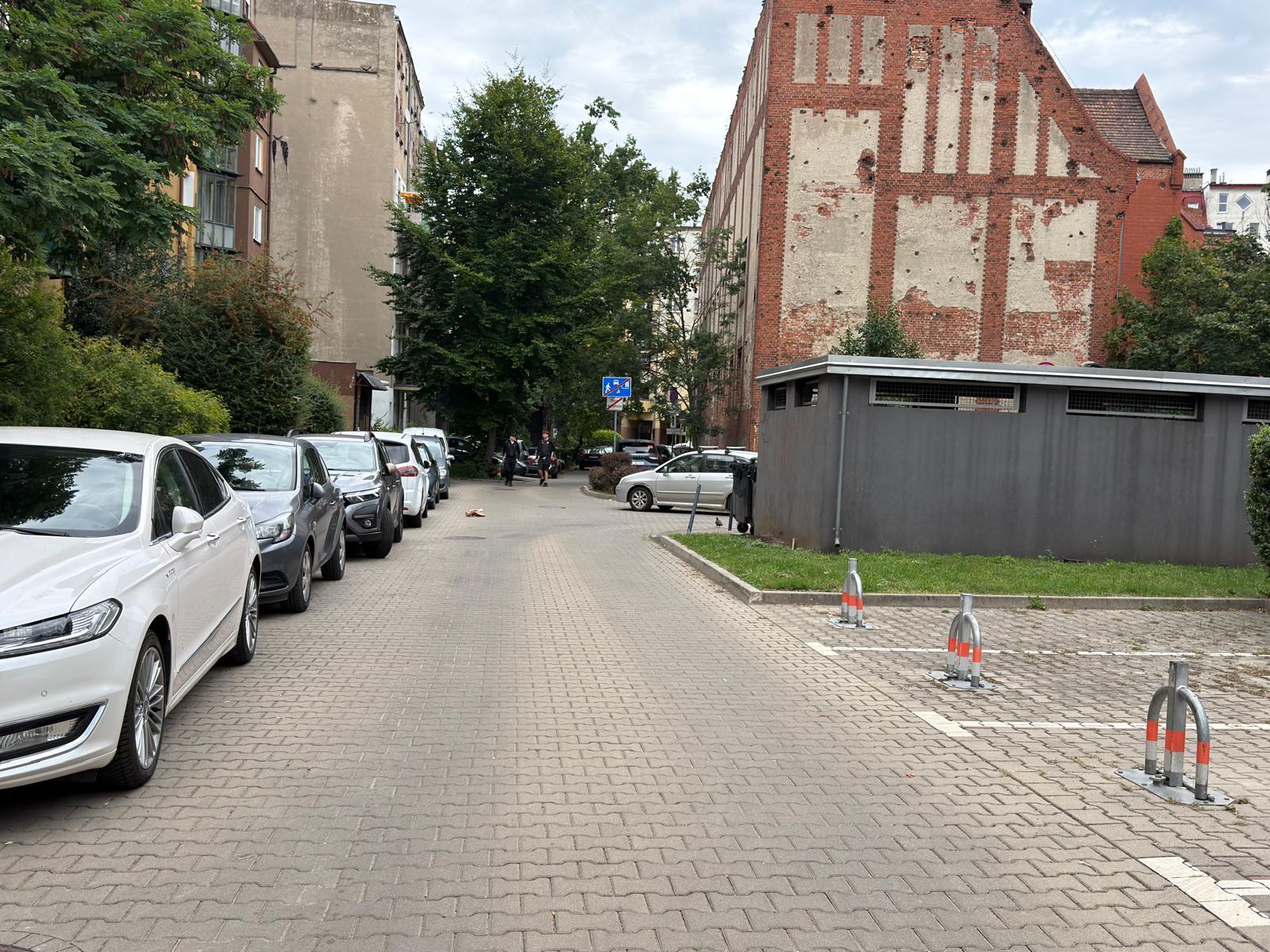 Parking - Wroclaw Centrum – Na Szancach 8C | Nadodrze, Ostrow Tumski