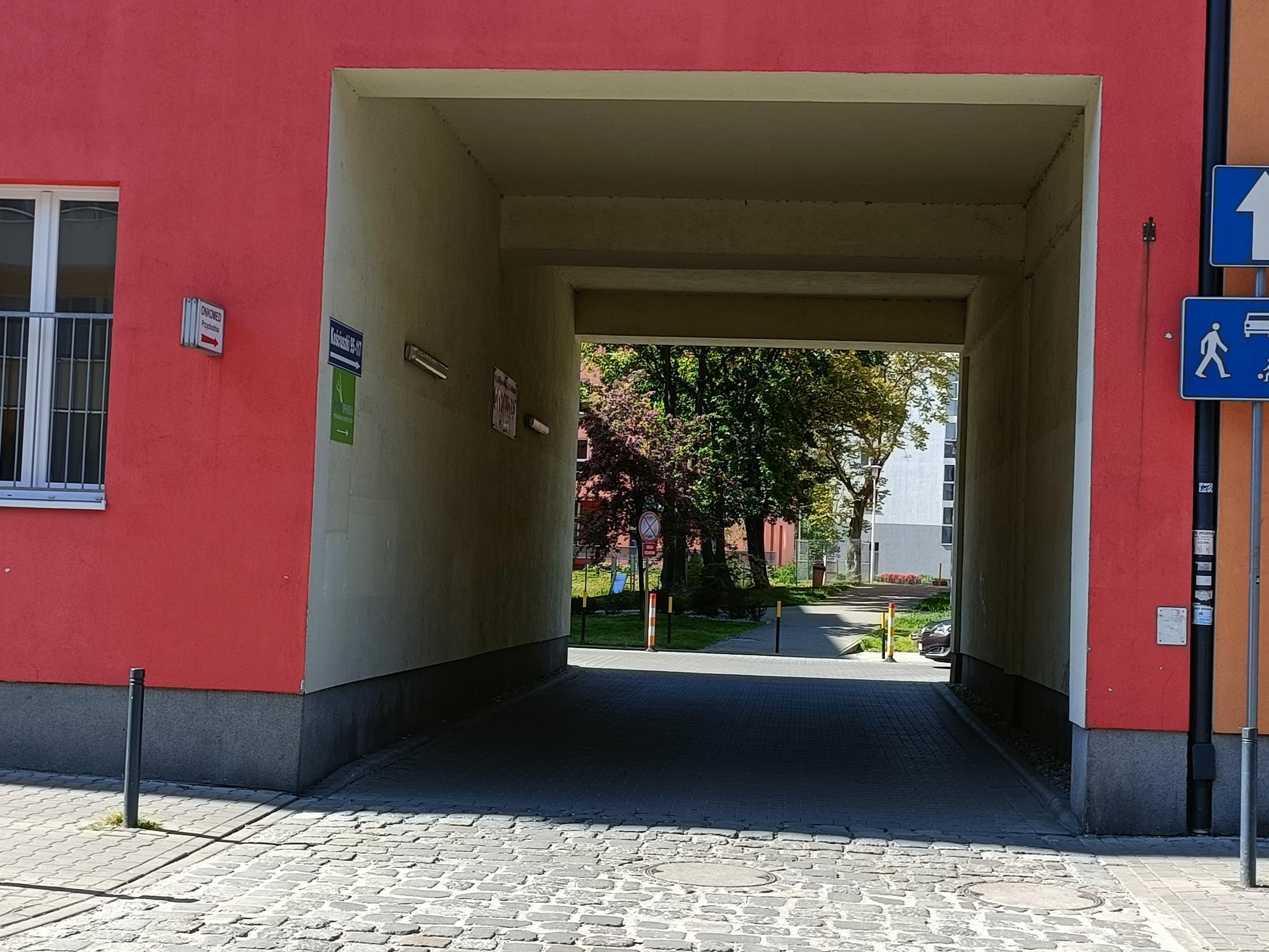 Parking - obok Dworca Głownego PKP Wrocław- Centrum