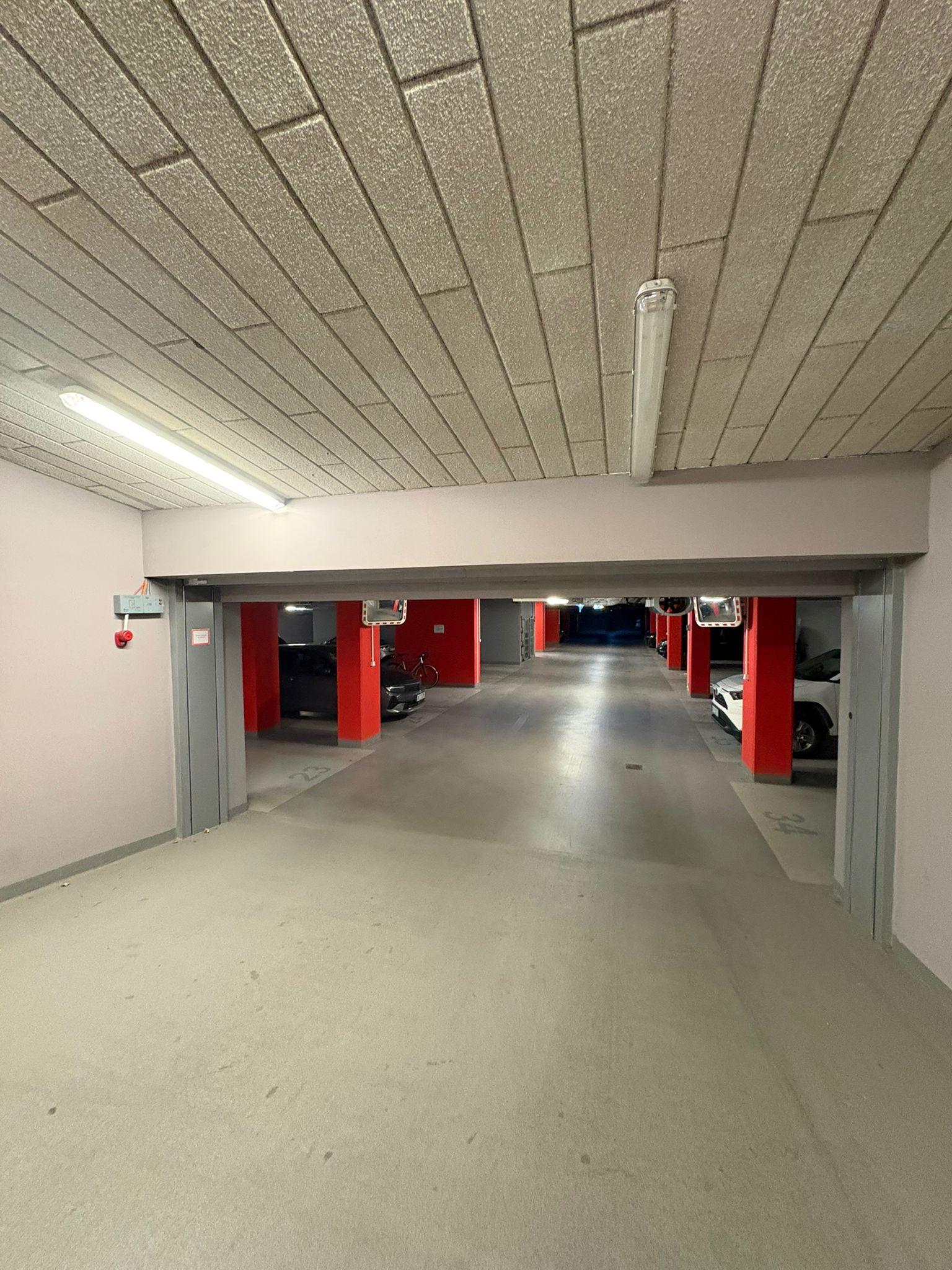 Parking - Warszawa Centrum ul. Kolejowa 47B