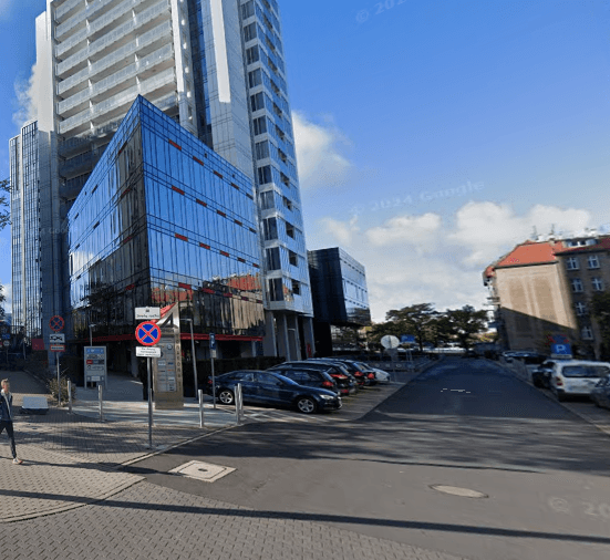 Parking - Poznań Dworzec Główny - Towarowa 37 