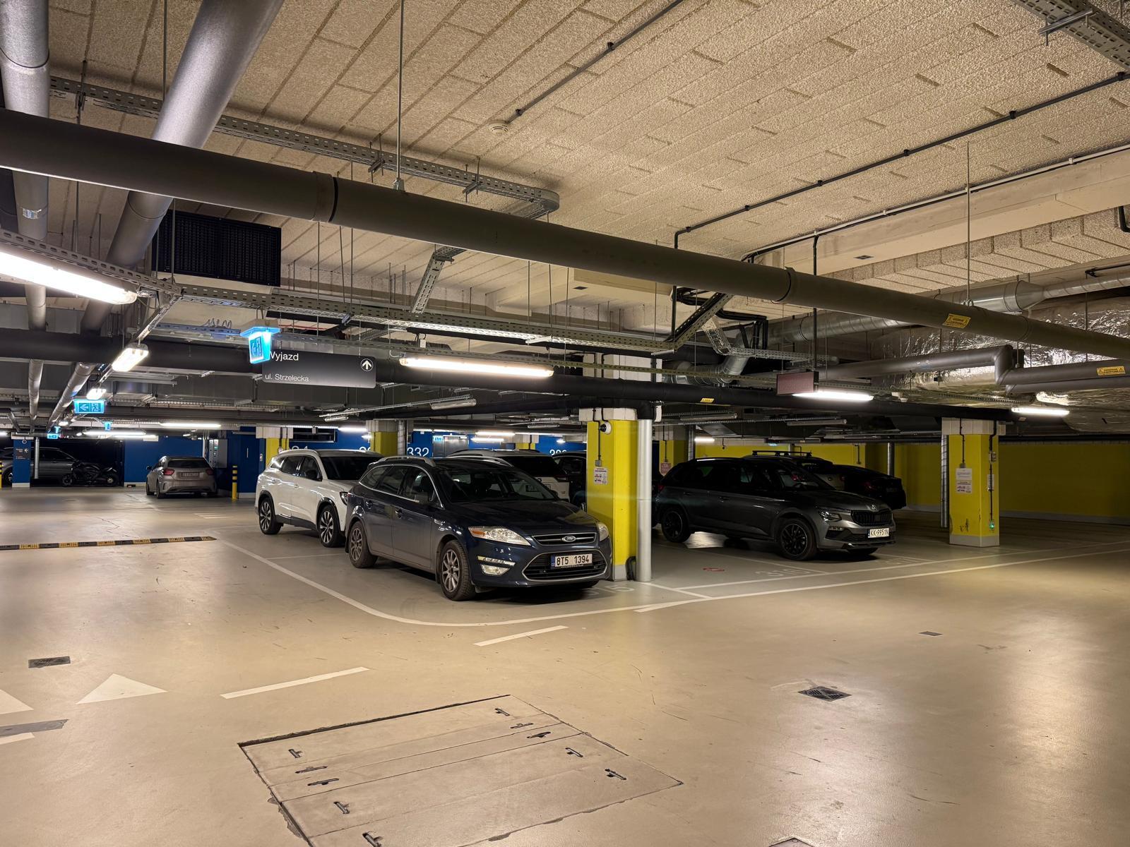 Parking - Centrum Stare Miasto Kraków ul. Lubicz 17C 