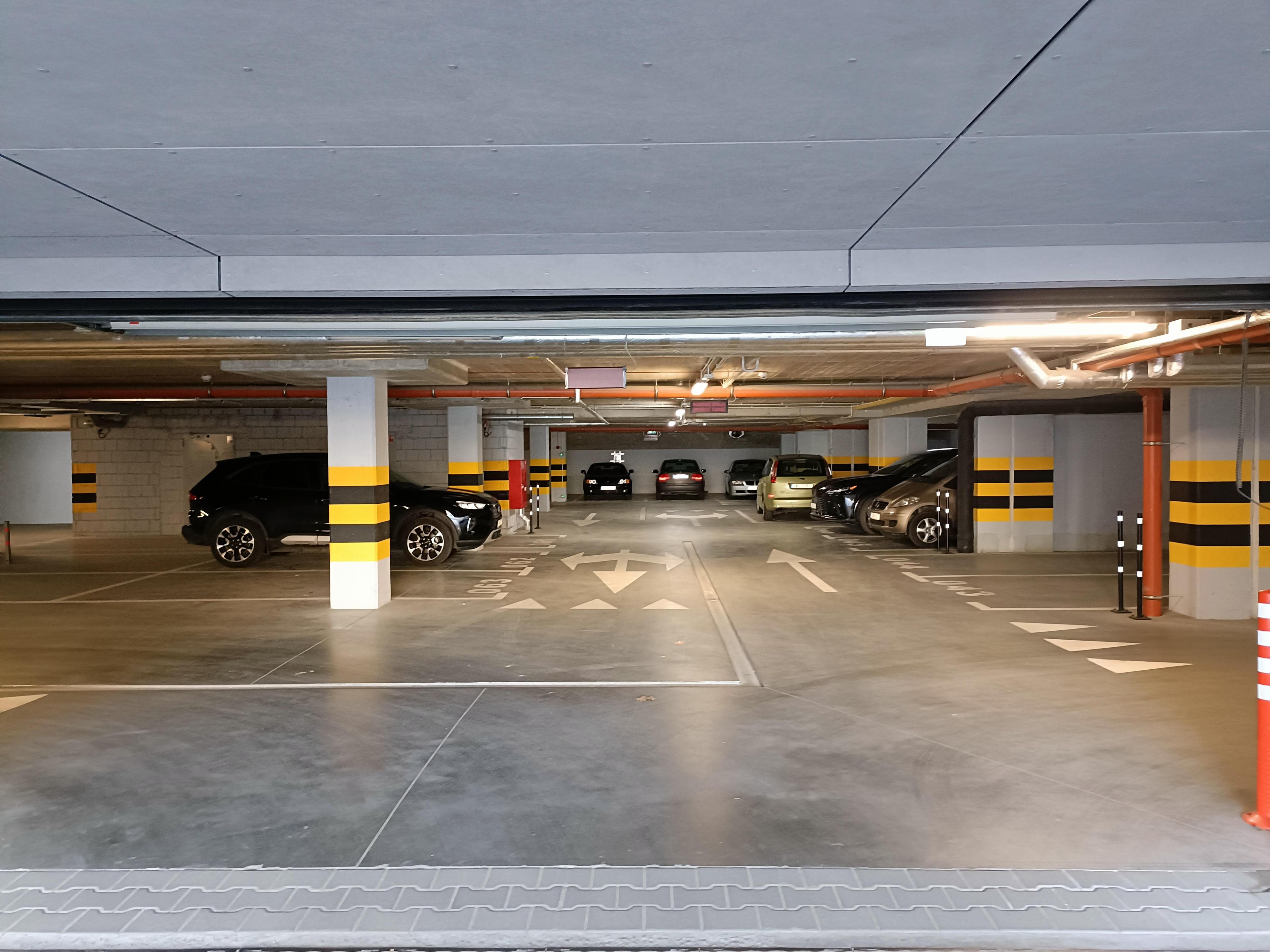 Parking - Wrocław Madalińskiego 15 - Dworzec Główny PKP