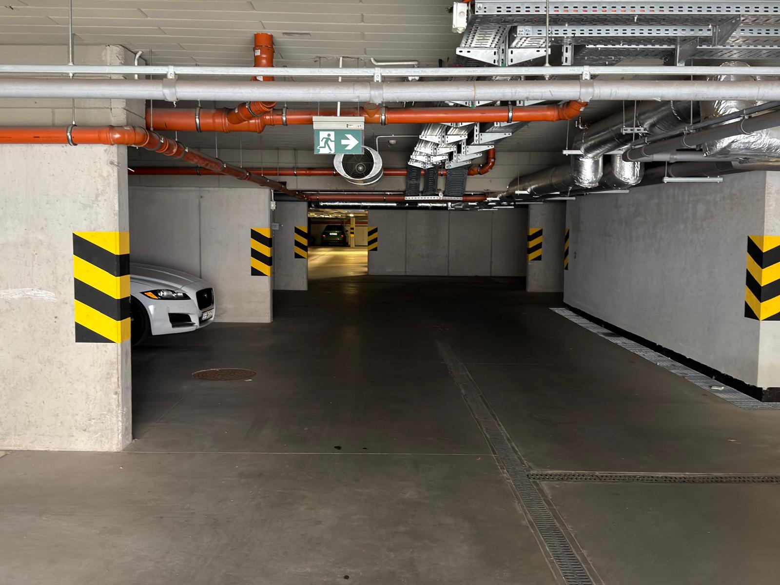 Parking - Wroclaw Centrum – Na Szancach 8C | Nadodrze, Ostrow Tumski