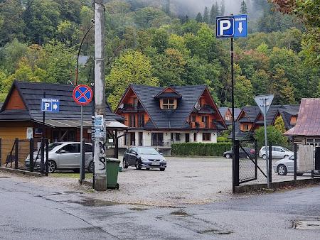 Parking - Gubałówka Zakopane obok Dolnej Stacji Kolejki na Gubałówkę
