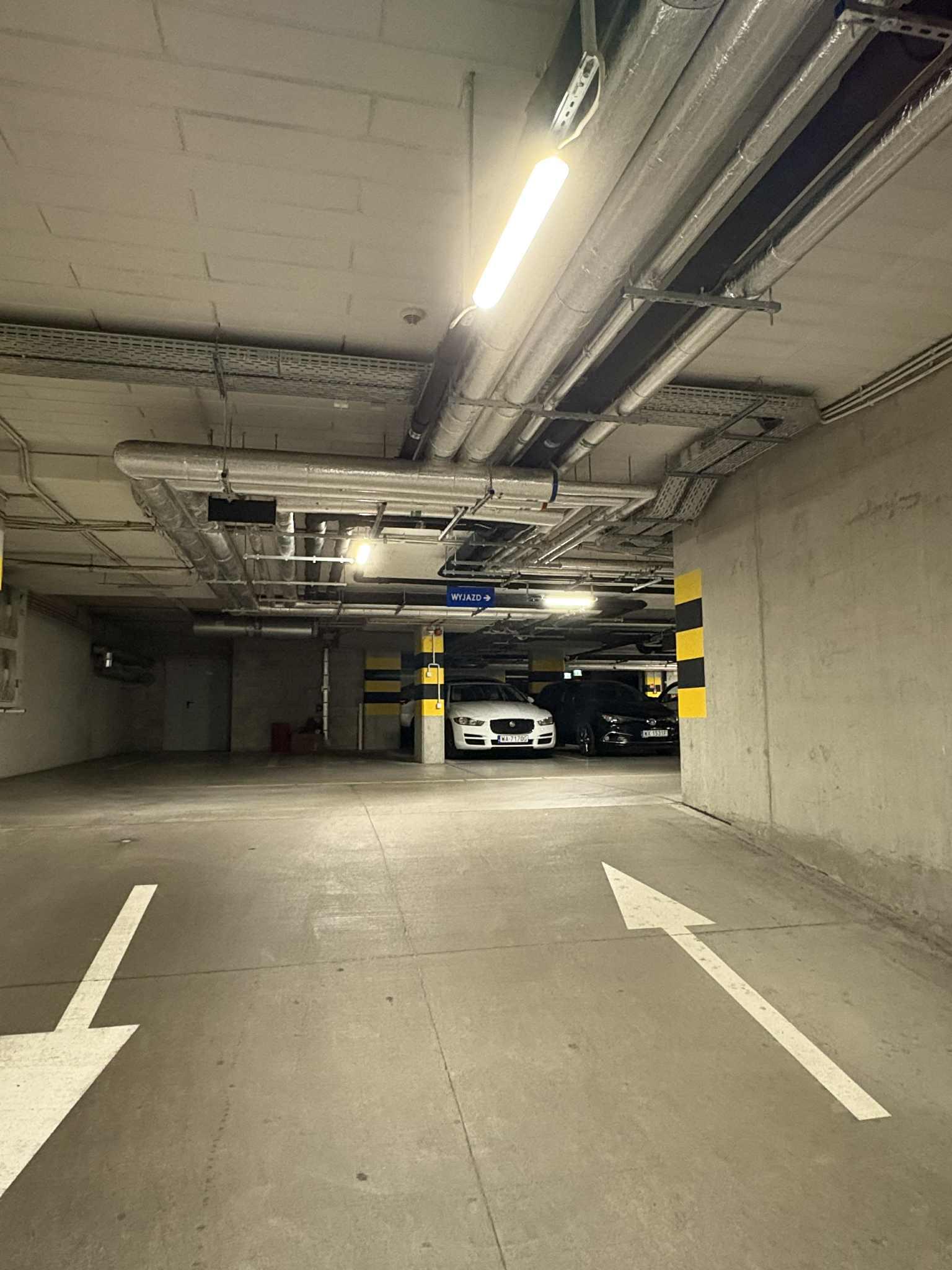 Parking - Warszawa Centrum Jaktorowska 5 Blisko Muzem Powstania Warszawskiego