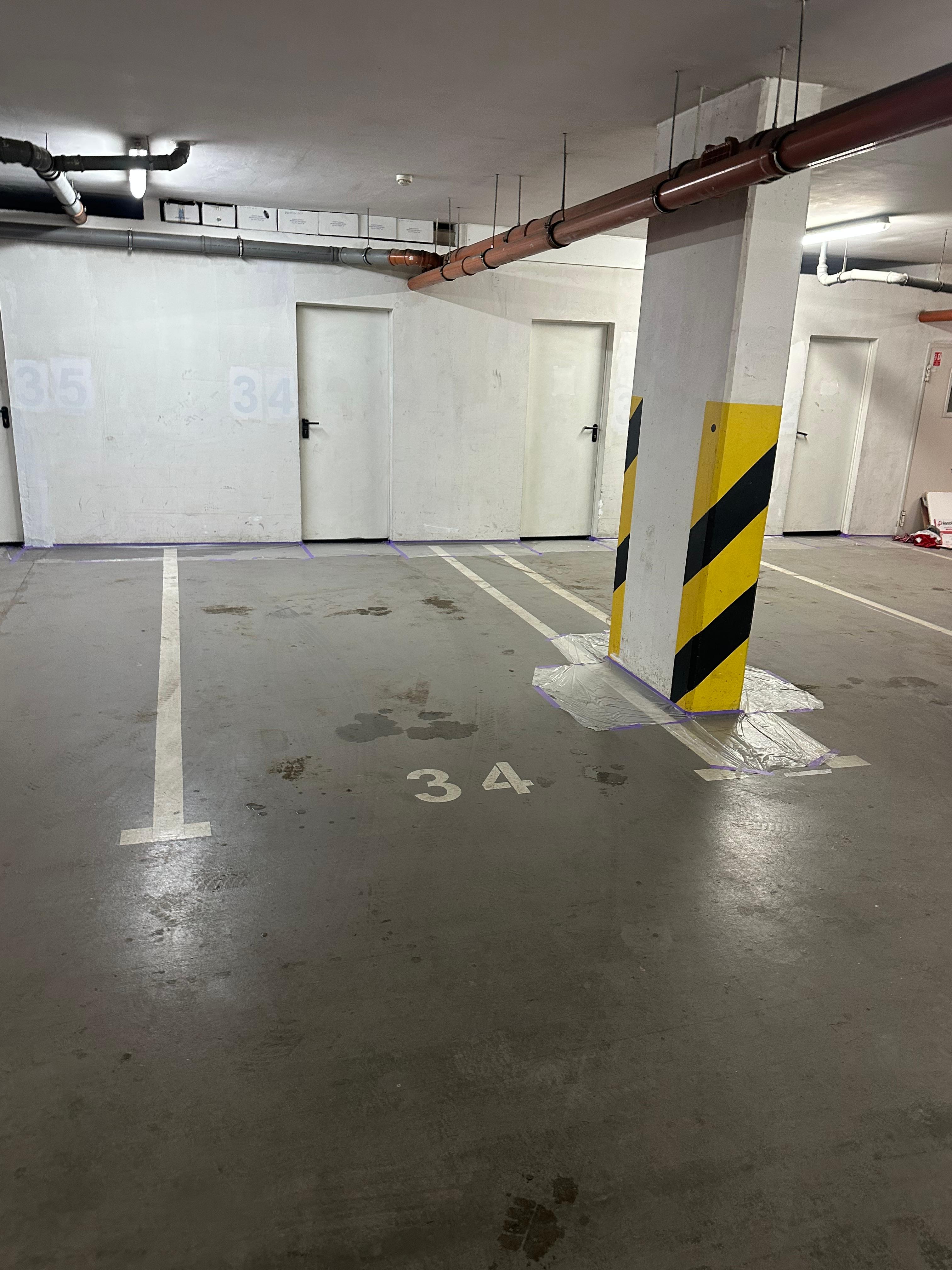 Parking - Rynek - Centrum Wrocław przy ul. Krawieckiej 1-3