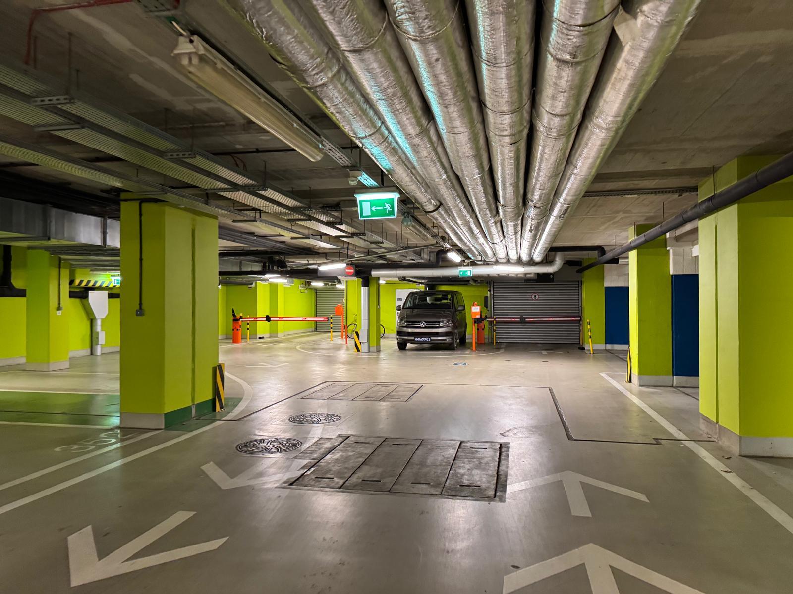 Parking - Centrum Stare Miasto Kraków ul. Lubicz 17C 