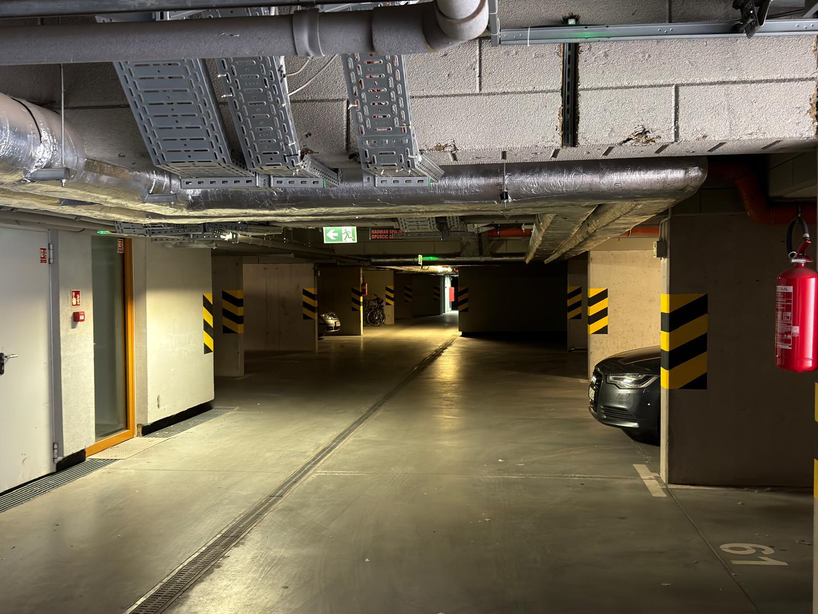 Parking - Wroclaw Centrum – Na Szancach 8C | Nadodrze, Ostrow Tumski