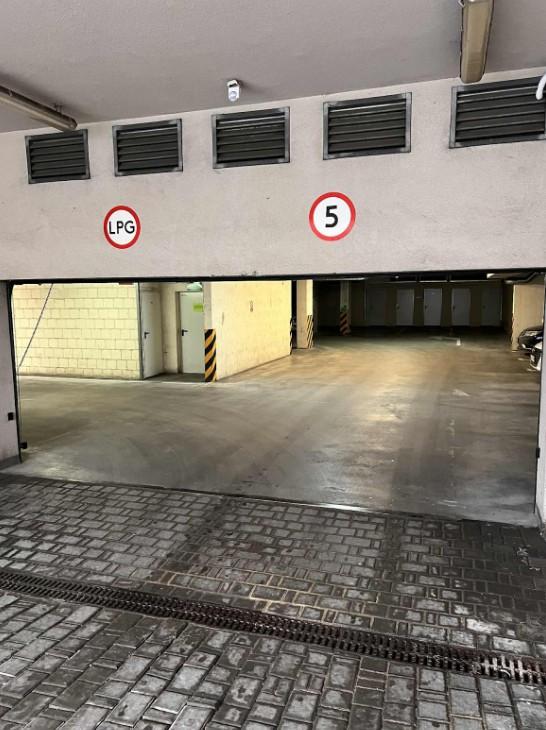 Parking - Kraków Tauron Arena ul. Czyżyńska 21