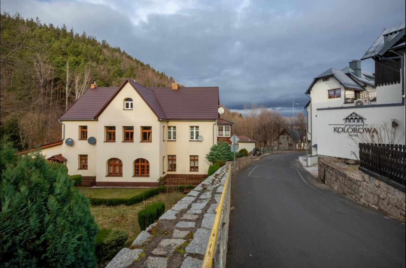 Parking - CENTRUM, przy deptaku w Karpaczu
