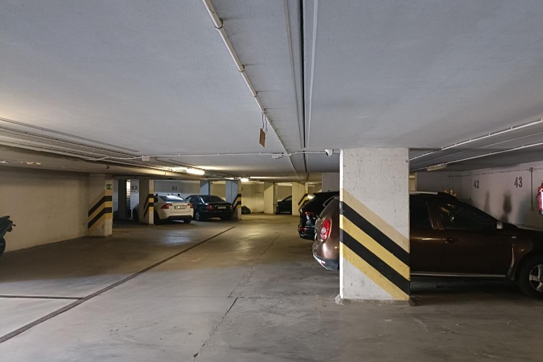 Parking - obok Uniwersyteckiego Szpitala Klinicznego we Wrocławiu - przy ul. Borowskiej 